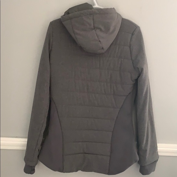 Gymshark light weight jacket - Picture 2 of 3
